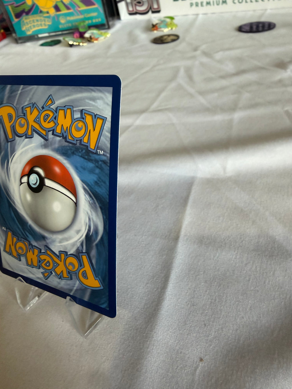 Dragonite V SWSH235 – Sword & Shield Black Star Promo – Holo Rare – Pokémon TCG